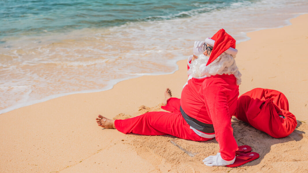 Hilton Bali Resort - Santa on the Beach