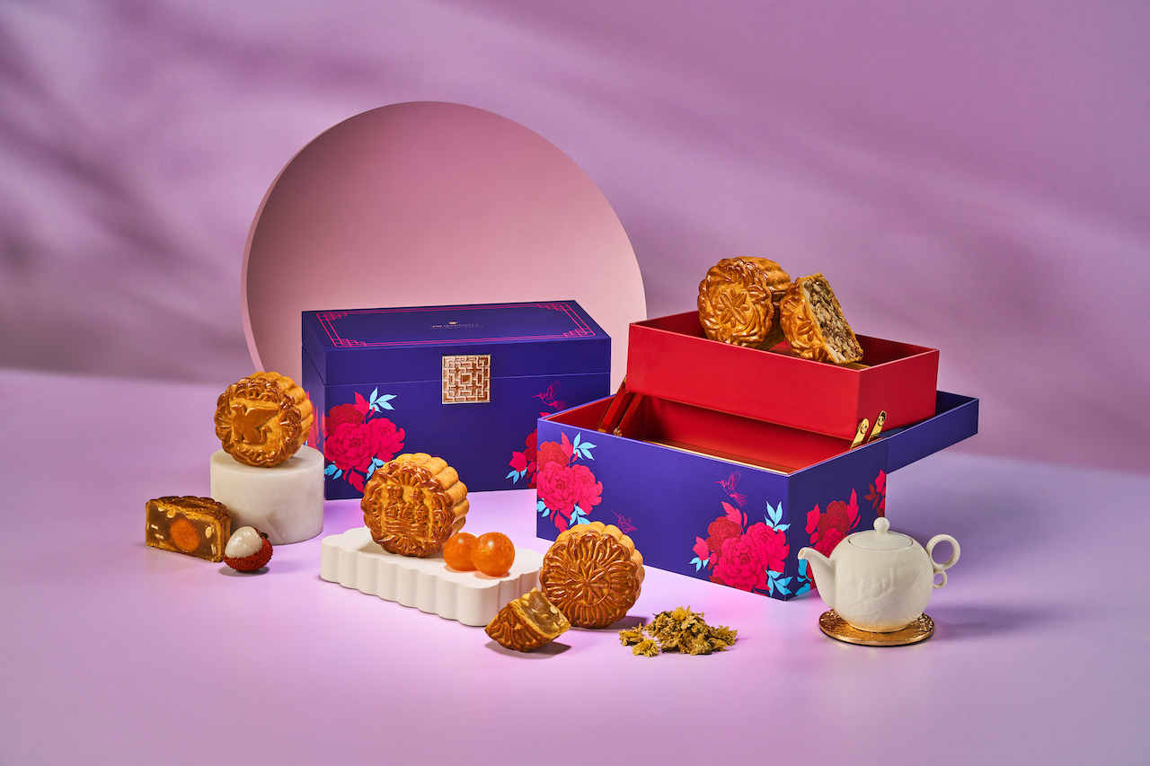 baked mooncakes, 12 Baked Mooncakes To Enjoy This Mid-Autumn Festival 2024 in Singapore