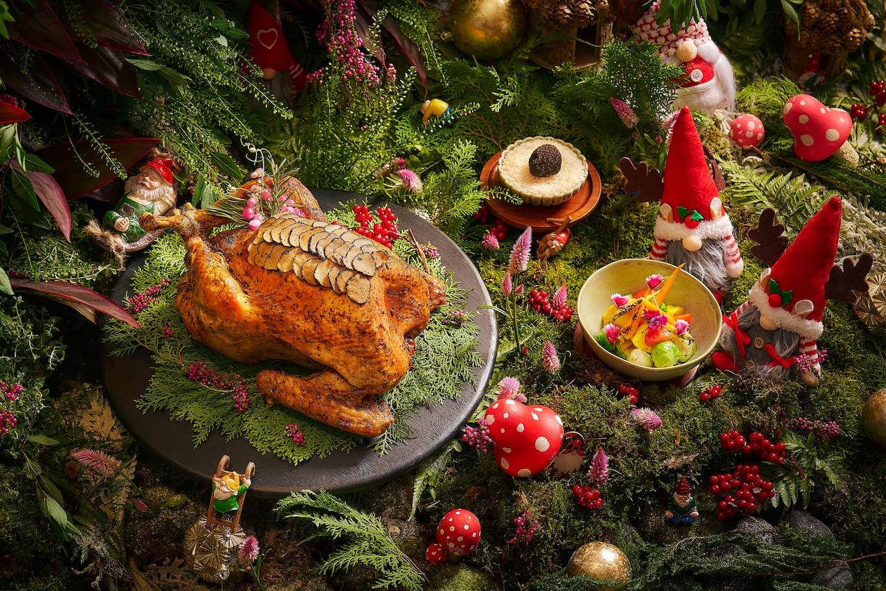 PARKROYAL COLLECTION Marina Bay Singapore, Celebrate Christmas with festive takeaways and hampers from PARKROYAL COLLECTION Marina Bay, Singapore