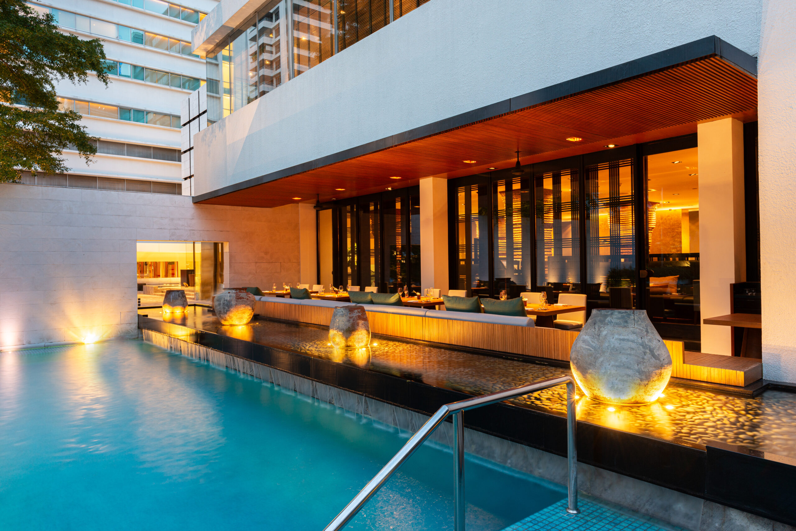nahm exterior
