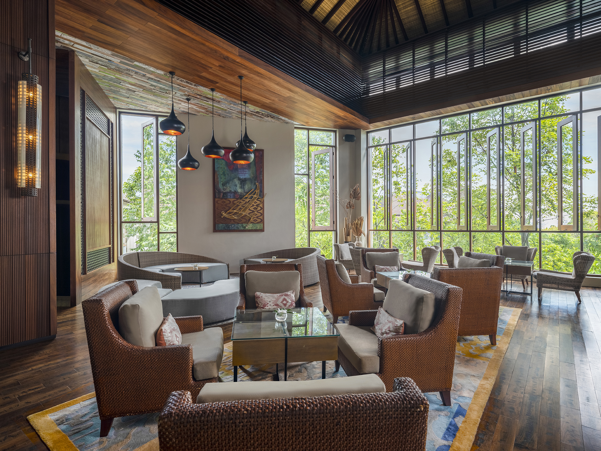 Katha Lounge at Movenpick Bali